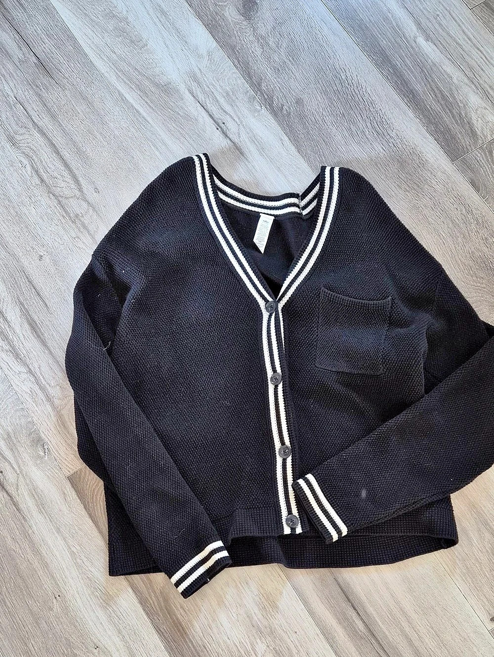 Alo Striped Tennis Cardigan in Black & White Like New